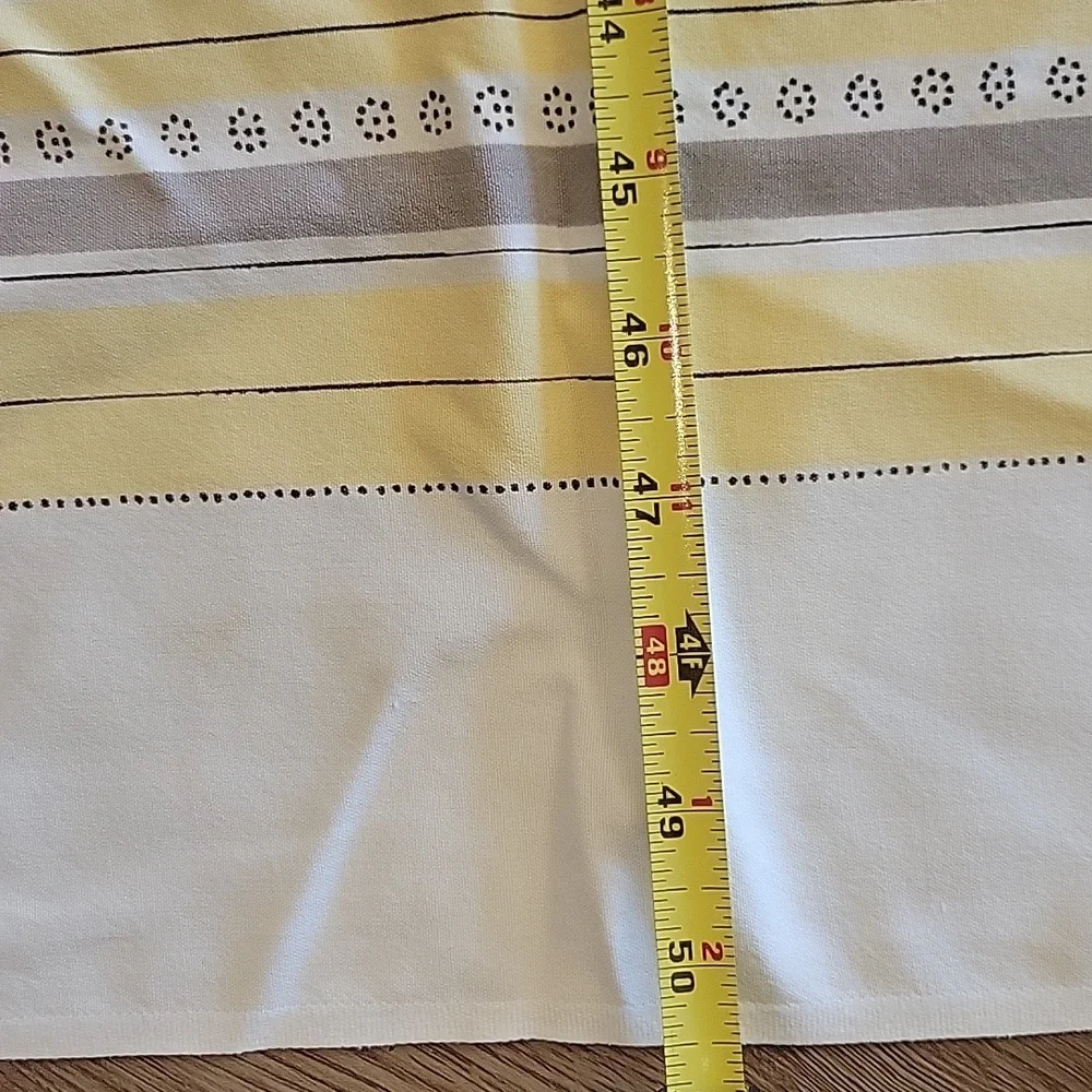 Vintage Floral Square Tablecloth with Yellow and Pink Rose Accents